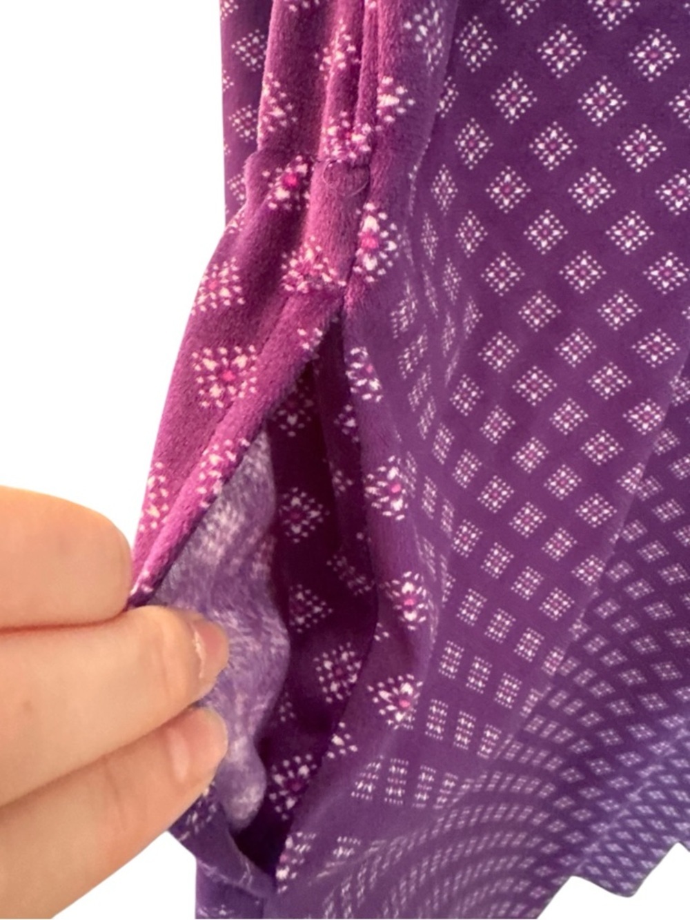 Aria Collection Night Gown Size Large Purple Soft Velour Cottage Grandma - Picture 6 of 8